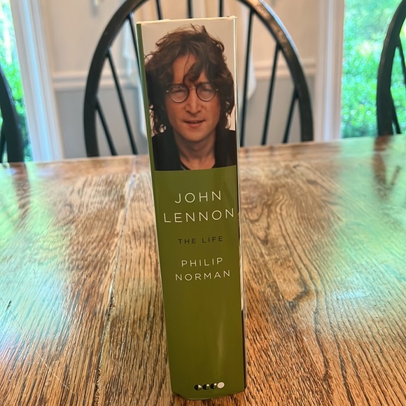 UEC JOHN LENNON : THE LIFE BY PHILIP NORMAN HARDCOVER BOOK - Picture 3 of 9